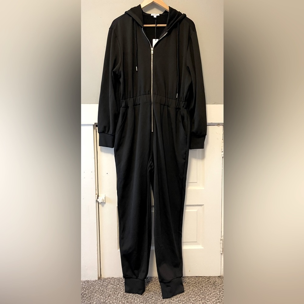 WeWoreWhat Cozy Leisure Suit